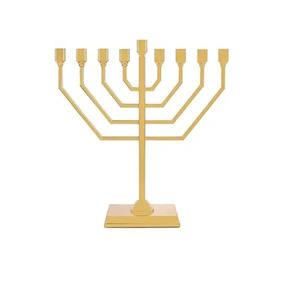 Menorah de Latón Antiguo, Diseño Vintage de Aluminio, Compatible con Todas las Velas Estándar de Hanukkah, Diseño Antiguo de Jerusalén - Product Image 6