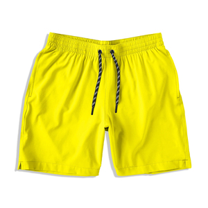 Shorts de football personnalisés avec logo, respirants, séchage rapide, légers, pour entraînement et matchs sportifs - Product Image 1