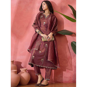 Proveedor Mundial de Ropa India para Bodas y Festivales, Conjunto de Kurti y Pantalón con Bordado Pv Simmer y Dupatta - Product Image 1