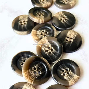 Wholesale Custom Elegant Assortment of Natural Horn-Inspired Buttons with Unique Patterns By Tayyab handicraft - Product Image 6