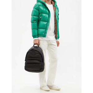 Blouson universitaire d'hiver pour homme, personnalisé, en nylon toile mate, avec capuche, coupe ample et structurée, style techwear esthétique, en matière synthétique durable, longueur standard - Product Image 4