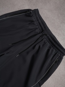 Pantalones Cortos Cómodos para Hombre con Cintura Ajustable para Uso Diario, Viajes y Actividades al Aire Libre - Product Image 2