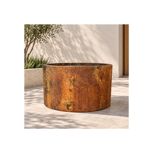 Jardinière en fibre de verre de style rustique personnalisé avec finition couleur terre naturelle, pot décoratif pour jardin extérieur et aménagement paysager - Product Image 1
