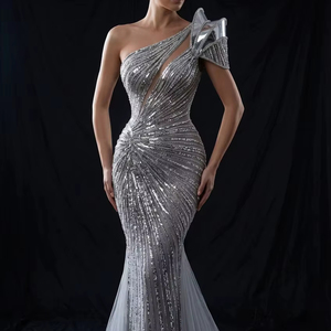 Robe de soirée sirène lourdement perlée, motif géométrique élégant, pour bal de promo, cérémonie de mariage et réception - Product Image 1