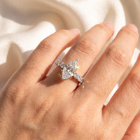 Bague de fiançailles de luxe en or blanc 18 carats avec diamant de laboratoire VVS taille marquise, pavé de diamants de laboratoire, bijoux fins pour mariée