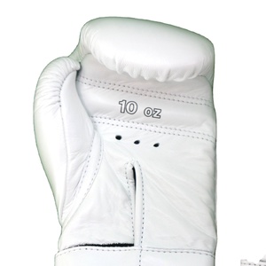 Gants d'entraînement de boxe blancs Winning avec fermeture auto-agrippante, taille, couleur et design personnalisés, entraînement et compétition de boxe professionnels - Product Image 3