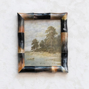 Marco de fotos con incrustaciones de cuerno, diseño personalizado disponible, pieza decorativa de gran tamaño para el hogar, hecho a mano por Perfect Enterprises - Product Image 1