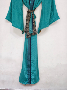 Robe en soie longue jusqu'aux chevilles pour elle, robe multicolores, robe de nuit, robe indienne vintage en soie recyclée, kimono en sari. - Product Image 6