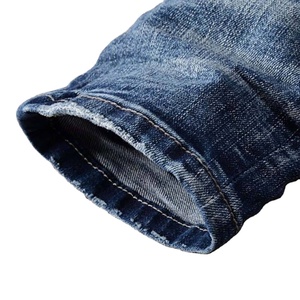 Pantalones vaqueros desgastados personalizados para hombre, fabricación de ropa, patrón regular pesado, embalaje personalizado, pantalones vaqueros para hombre con lavado ácido - Product Image 3