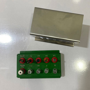 Kit de Instrumentos Quirúrgicos para Implantes Dentales con Destornilladores Dentales y Herramientas de Medición - Product Image 1