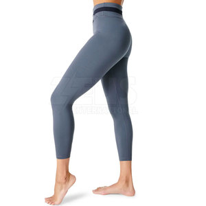Leggings de fitness respirants pour femmes, fabriqués au Pakistan, prix raisonnable, meilleure qualité, personnalisables - Product Image 2