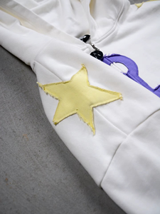 เสื้อฮู้ดผู้ชายสีขาว ผ้าฟลีซ พิมพ์ลายสมอเรือ ทรงปกติ สไตล์นอติคอล เหมาะสำหรับใส่ในฤดูหนาว ผลิตจากผ้าฝ้าย 100% - Product Image 5