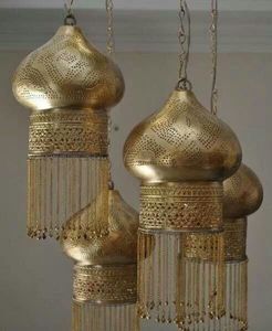 โคมไฟทองเหลืองทำมือพร้อมลวดลายฉลุประณีตสำหรับตกแต่งบ้าน - Product Image 4