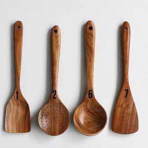 Juego de utensilios de cocina de madera hechos a mano, 4 piezas, espátulas y cuchara, herramientas de cocina de madera natural - Product Image 1
