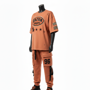 Ensemble pantalon et t-shirt pour femme en coton French Terry épais 320 GSM, marron rouille, avec poche cargo, logo personnalisé, ensembles pour femmes - Product Image 4