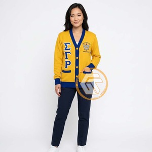Tresors grecs – Nouveauté : Chemise décontractée à col en V avec appliques brodées en acrylique Sigma Gamma Rho, boutonnée sur le devant, idéale pour l'hiver, qualité supérieure - Product Image 2