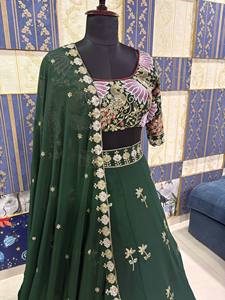 Lehenga Choli Verde Oscuro Bordado con Dupatta – Diseño Floral para Novias, Bodas y Fiestas para Mujer - Product Image 3