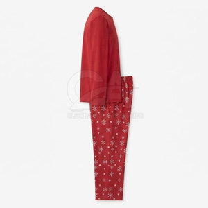 Conjunto de Pijama Navideño Clásico con Estampado de Santa, Tela Suave y Corte Relajado - Product Image 3