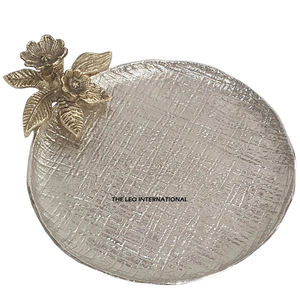 Vajilla Redonda de Acero Inoxidable con Acabado Dorado Brillante, Decoración Geométrica para Frutas y Postres, Ecológica - Product Image 6