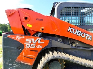 รถตักดินรุ่น SVL95-2 มือสอง สำหรับงานฟาร์มและการพัฒนาที่ดิน - Product Image 4