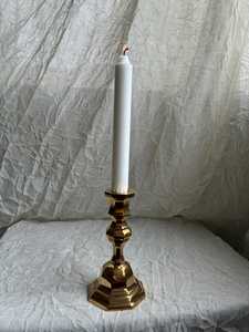 Porte-bougie en laiton fait main de haute qualité pour sublimer l'esthétique de la maison et créer des arrangements de table élégants Prix d'usine UO - Product Image 6