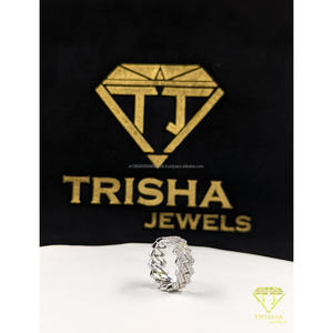 Anillo de banda de hip hop con diamantes de moissanita VVS, plata de ley 925, estilo Iced Out, joyería de lujo de Trisha Jewels - Product Image 6