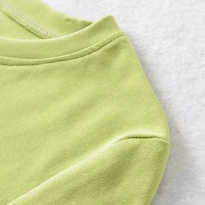 Camiseta Corta de Manga Corta con Cuello Redondo para Mujer, Ajustada, de Color Sólido, Tejida, Informal, Verde - Product Image 6
