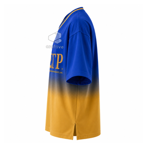 Camiseta Oversize para Mujer Sigma Gamma Rho, Azul y Dorado, Casual, Holgada, con Cuello en V, Diseño Gráfico de Hermandad, Ropa Universitaria Griega - Product Image 3