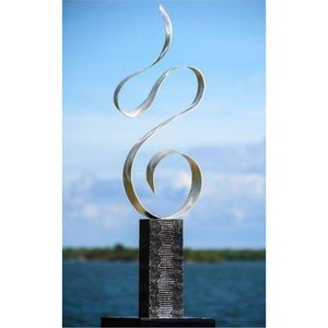 Sculpture abstraite de flamme dorée de luxe avec boule de cristal transparente, figurine d'art moderne en résine, élégante décoration de table pour salon - Product Image 3