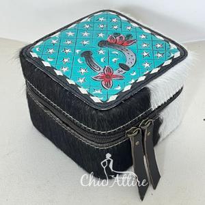 กล่องใส่เครื่องประดับหนังวัวแท้แบบพกพาขนาดเล็กสุดหรู  งานฝีมือใหม่  วาดลายด้วยมือ  รูปทรงสี่เหลี่ยมน่ารัก สำหรับผู้หญิง - Product Image 1