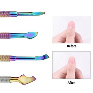 Pousse-cuticules de luxe tendance en acier inoxydable professionnel pour soins des ongles, disponible en OEM - Product Image 2