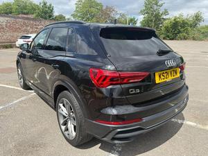 BONNE AFFAIRE 2021 Q3 1.5 TFSI COD 35 BLACK EDIITION S TRONIIC EURO 6 5DR - Product Image 2