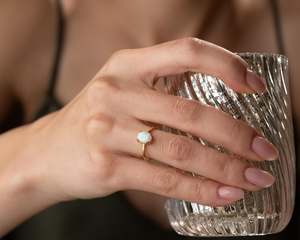 Anillo de Ópalo Blanco Natural, Plata de Ley 925, Chapado en Oro Vermeil de 14K, Corte Ovalado, Ópalo, Anillo de Joyería con Piedra de Nacimiento de Octubre - Product Image 3