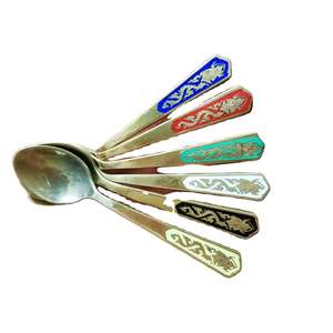 Ensemble de cuillères en métal de qualité supérieure, idéal pour la soupe, les desserts, le riz et les applications culinaires polyvalentes - Product Image 5