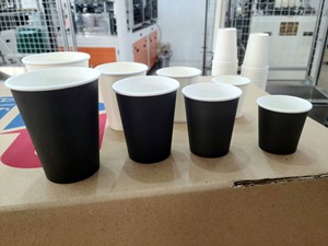 Gobelets en papier kraft jetables avec couvercles blancs, design à paroi simple/double/ondulée pour boissons chaudes, gobelets à café écologiques à emporter - Product Image 5