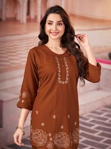 Conjunto de Top y Pantalón Bordado de Rayón Pesado Listo para Usar para Mujer, Estilo Tradicional, Secado Rápido, Sin Arrugas, Elástico - Product Image 4