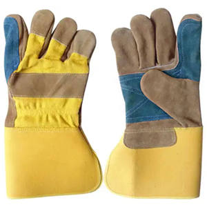 Gants de travail professionnels RAHEEM IMPEX en cuir croûte, anti-coupure, imperméables, résistants à la chaleur, antidérapants et respirants - Product Image 1