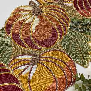Camino de Mesa de Tela de Lujo Hecho a Mano, Diseño de Calabaza de Forma Irregular, Ecológico y Duradero - Product Image 6