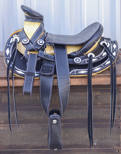 Juego de tachuelas de sillín inglés de cuero genuino y duradero de alta calidad, asiento de caballo occidental, tamaño 14 "-18", varios colores, marca Y & Z personalizada - Product Image 2