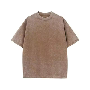 เสื้อยืดสตรีทแวร์ผู้ชายขายส่ง สีดำ ทรงโอเวอร์ไซส์ ล้างสีแบบแอซิดวอช เสื้อยืดถัก 100% ผ้าฝ้าย 200GSM เนื้อหนา ระบายอากาศได้ดี - Product Image 1