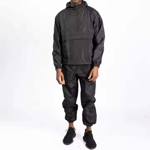 Conjunto Deportivo de Chaqueta Cortavientos y Pantalones Jogger para Hombre, Unisex, Hecho a Medida, de Material Duradero y Alta Calidad - Product Image 5