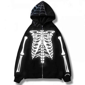เสื้อฮู้ดซิปพิมพ์ลายโครงกระดูกแบบกำหนดเอง คุณภาพสูง ผ้าฝ้าย 100% เป็นมิตรกับสิ่งแวดล้อม สไตล์โกธิค สตรีทแวร์ ซิปเต็มตัว ลายกราฟิกหัวกะโหลก - Product Image 3