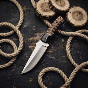 Couteau de chasse à lame fixe, manche en bois de rose, contrefort en résine noire, broche en laiton avec étui en cuir travaillé, vente en gros, B2B, OEM - Product Image 5