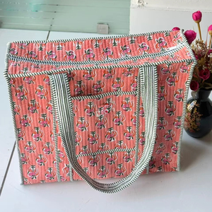 Bolsos Tote Personalizados a la Moda para Mujer, Bolso de Hombro con Estampado a Mano, Bolso de Diseñador Acolchado - Product Image 1