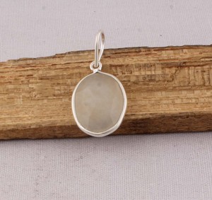 Natural White Moonstone Pendant 925 Sterling <b>Silver</b> Handcrafted Rainbow Flash Moonstone Jewelry Wholesale Bulk Supplier - Product Image 1