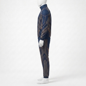 Conjunto deportivo premium de chaqueta y pantalones cortavientos para hombre, diseñado para entrenamiento en el gimnasio, correr, caminar, viajar y uso casual de fin de semana. - Product Image 2