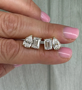 Pendientes de Diamantes You&me de 2 Quilates, Corte Pera y Corte Esmeralda, Diamantes Cultivados en Laboratorio E/VS1, Pendientes de Compromiso de Oro Amarillo de 14k, Certificados por IGI - Product Image 3