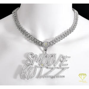 Colgante de Plata de Ley 925 con Diamante Cultivado en Laboratorio SMOKE KUTZ, Diseño Personalizado con Letras Brillantes, Venta al Por Mayor Premium - Product Image 3