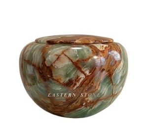 Urne funéraire en marbre de style ancien, urne commémorative digne pour cendres humaines, urne en marbre personnalisée sculptée à la main pour homme, vente en gros - Product Image 3