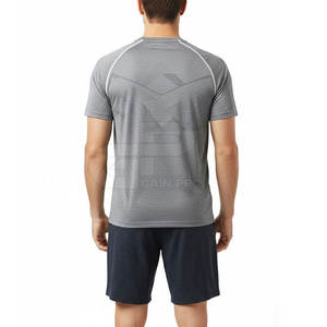 T-shirts pour hommes Modern Fit Tri-Blend avec tissu doux, coutures durables, extensibilité confortable et design tendance - Product Image 2